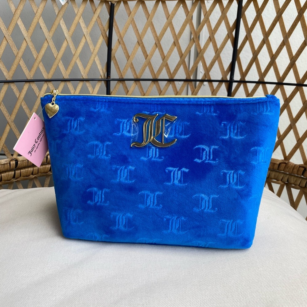 NWT Juicy Couture Velvet Cosmetic Bag